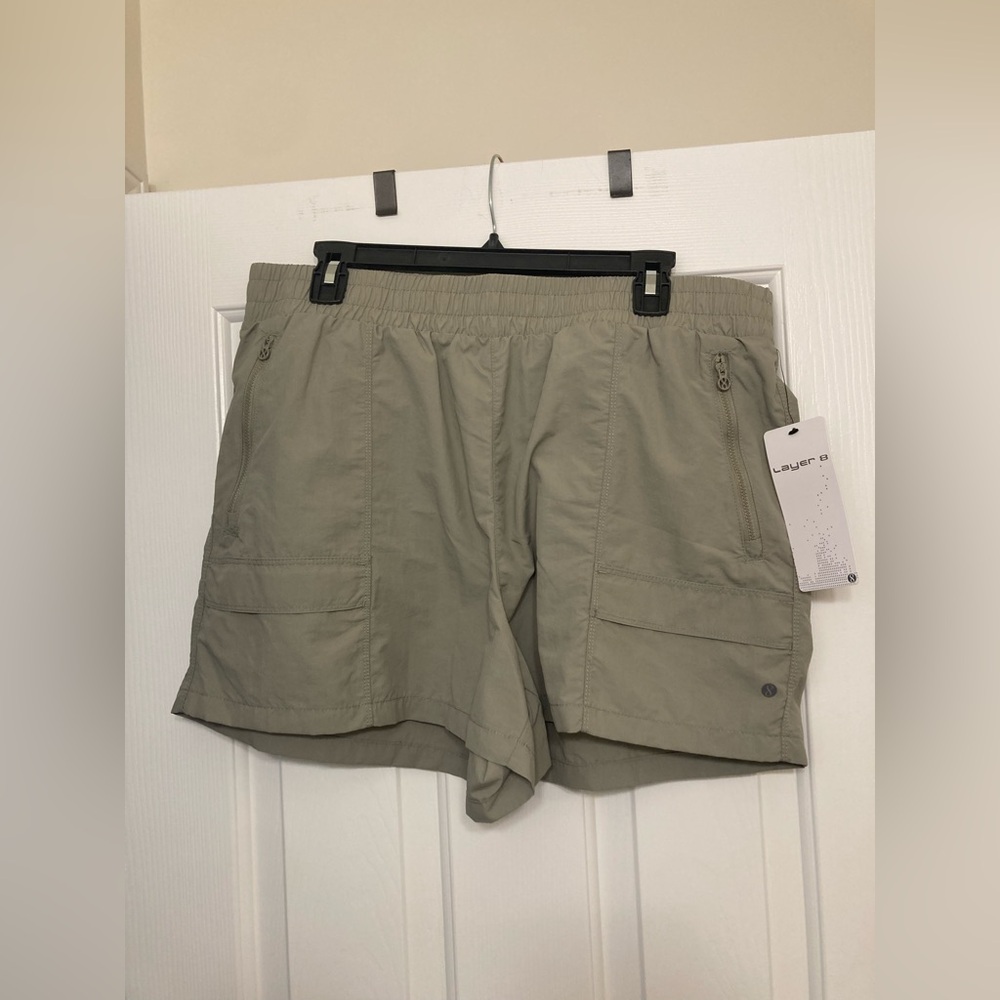Layer 8 Night Walk Dried Sage Athletic Cargo Shorts XL NWT